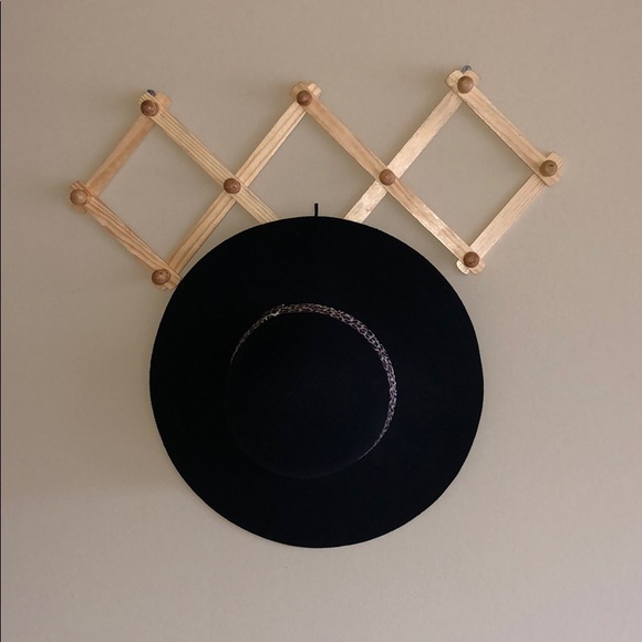 Accessories - Black felt floppy hat with leopard detail